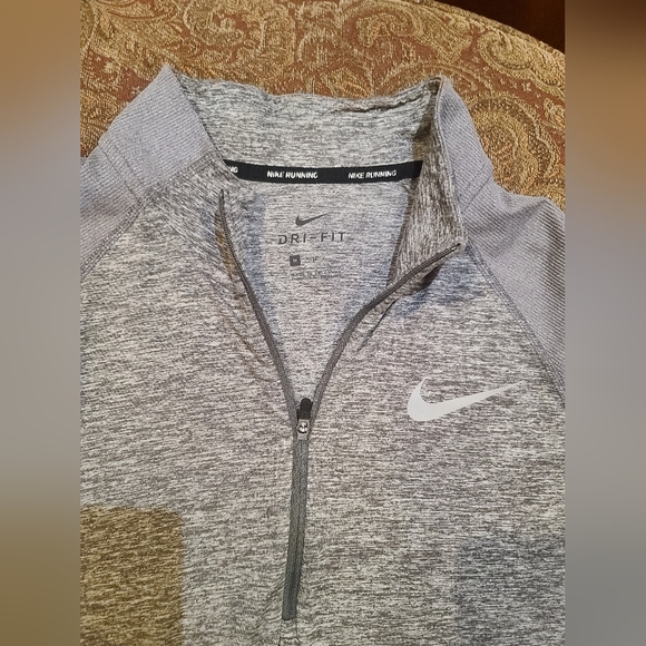 Nike Dri Fit mens pullover zipper long sleeve shirt - Picture 5 of 6